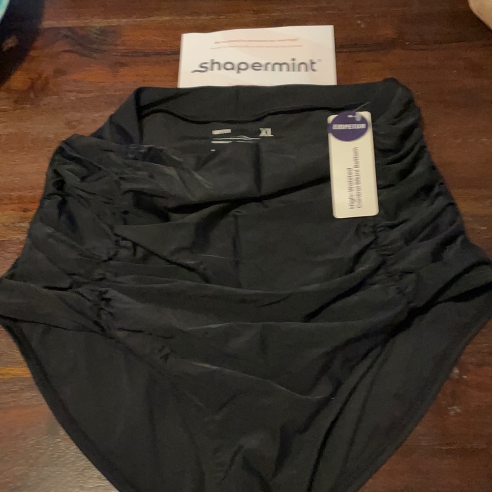 Shapermint bikini bottoms. XL. Tags on. Never worn